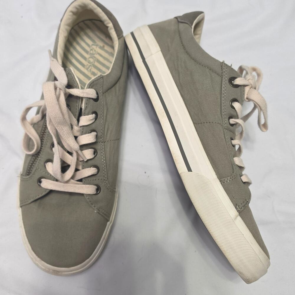 Taos Z Soul Sneakers Women’s 11 Olive Green Canvas Side Zip Lace Up